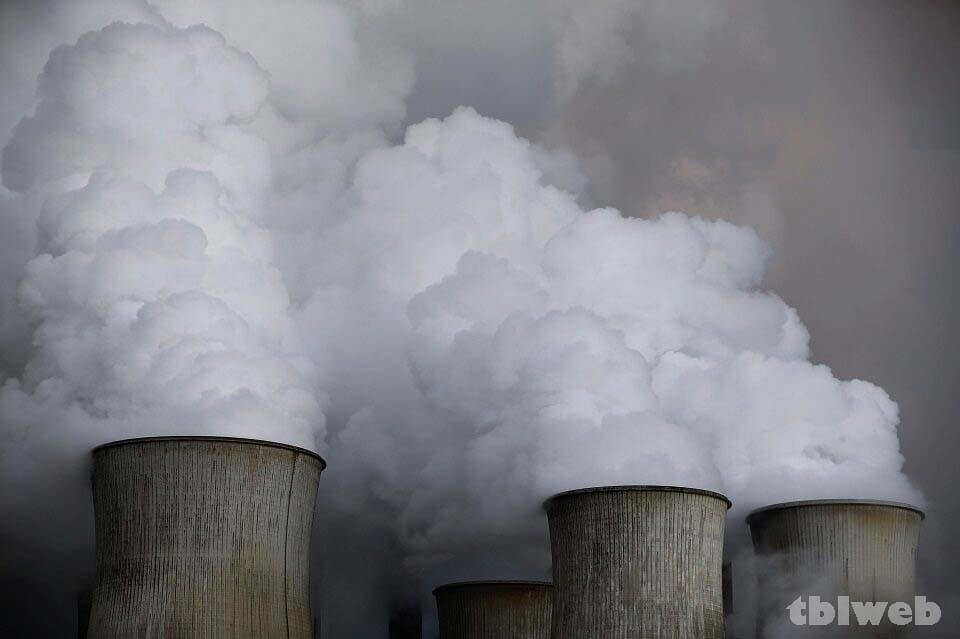 EPA เดินหน้าลดก๊าซเรือนกระจกที่ปล่อยมลพิษสูง สำนักงานคุ้มครองสิ่งแวดล้อมประกาศกฎใหม่เมื่อวันพฤหัสบดีเพื่อลดก๊าซเรือนกระจกที่ก่อมลพิษสูง