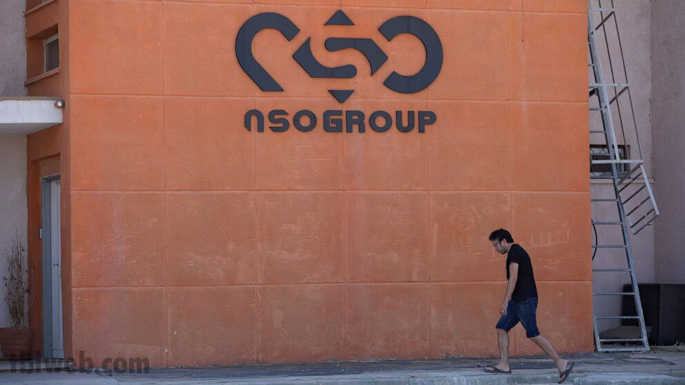 หัวหน้า NSO ลาออก หลังบริษัทสปายแวร์ของอิสราเอลปรับโครงสร้างใหม่ ผู้บริหารระดับสูงของ NSO ผู้ผลิตสปายแวร์ของอิสราเอลได้ลาออก
