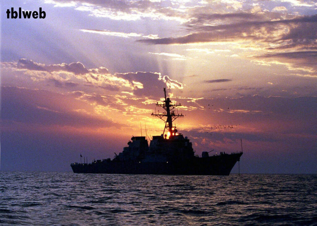 ฮูตีส่งโดรนทะเลโจมตีเรือหลายชั่วโมง หลังสหรัฐฯ พันธมิตรออกคำเตือนครั้งสุดท้าย เรือผิวน้ำไร้คนขับติดอาวุธลำหนึ่งซึ่งถูกปล่อยจากเยเมน