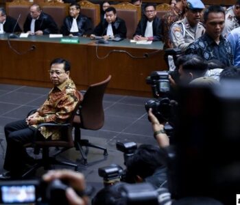 ศาลชั้นนำของอินโดนีเซียเริ่มการพิจารณาคดีเรื่องการฉ้อโกง ศาลสูงสุดของอินโดนีเซียได้รับฟังคำอุทธรณ์ของผู้สมัครชิงตำแหน่งประธานาธิบดีที่แพ้